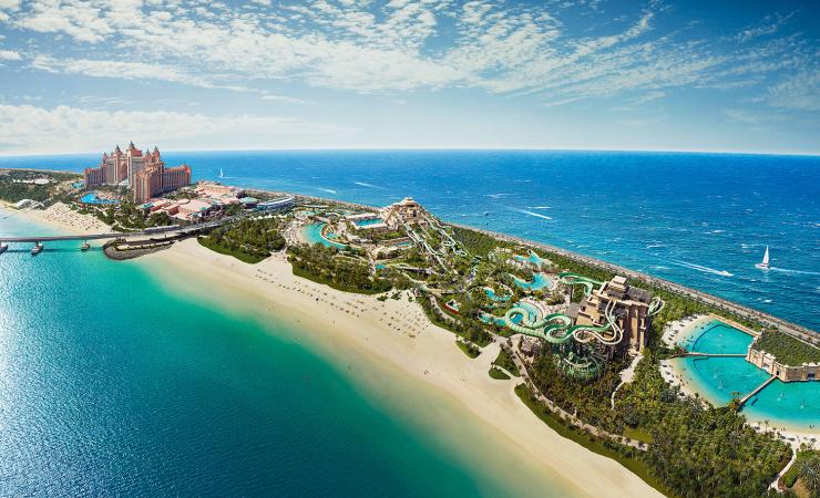 Pohľad na areál a pláži v hoteli Atlantis, The Palm