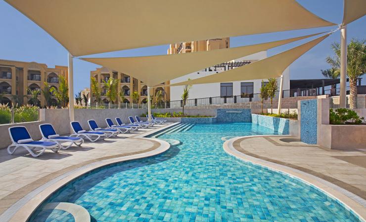 Bazén v Doubletree by Hilton Resort & Spa Marjan Island