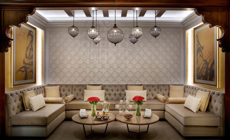 Posedenie v The Ritz-Carlton, Dubai, Jumeirah Beach