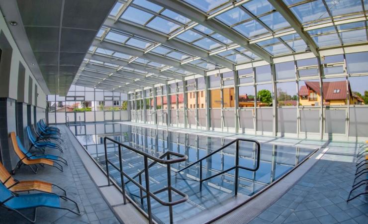 Pohľad na vnútorný bazén v liečebnom dome Aqua