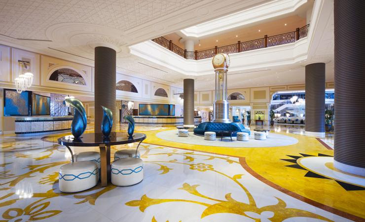 Lobby v Waldorf Astoria Ras al Khaimah