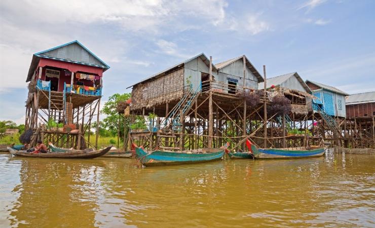 Domy na kolieskach na plávajúcej dedine Kampong Phluk