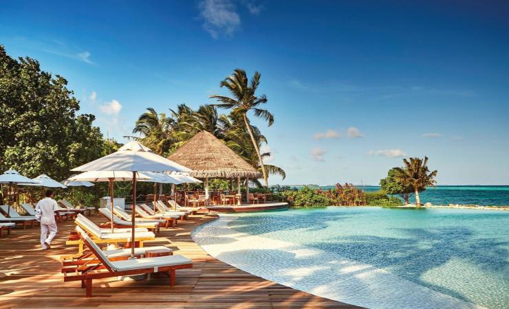 Pláž LUX* South Ari Atoll Resort & Villas