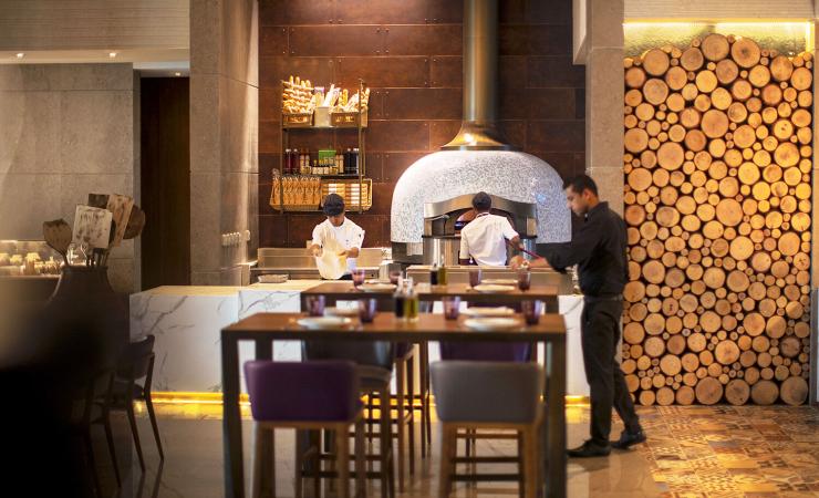 Reštaurácia v Saadiyat Rotana Resort & Villas Abu Dhabi