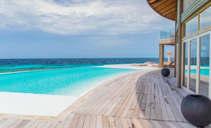 Bazén v Kagi Maldives Spa Island