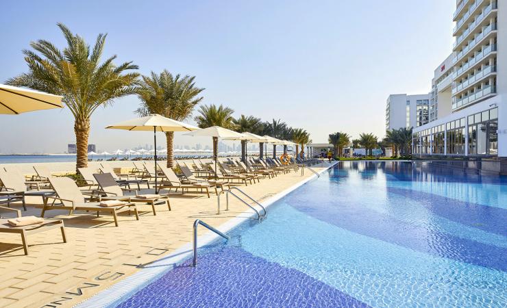 Bazén v hoteli RIU Dubai