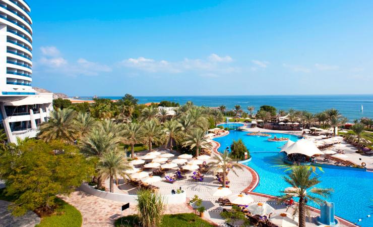 Areál Le Meridien Al Aqah Beach Resort