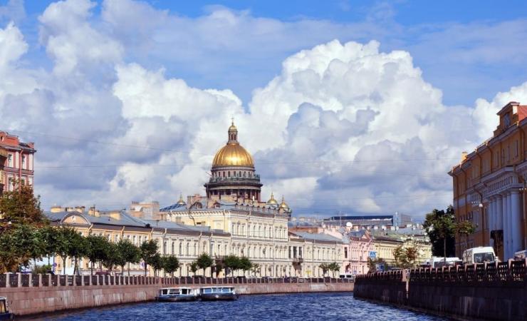 Zámky Petrohradu, poznávací zájazd