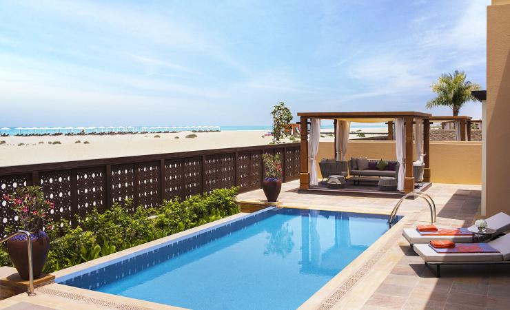 Privátny bazén v Saadiyat Rotana Resort & Villas Abu Dhabi