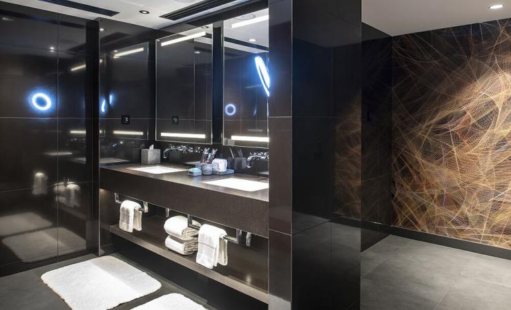 Kúpeľňa v izbe v hoteli W Dubai - The Palm