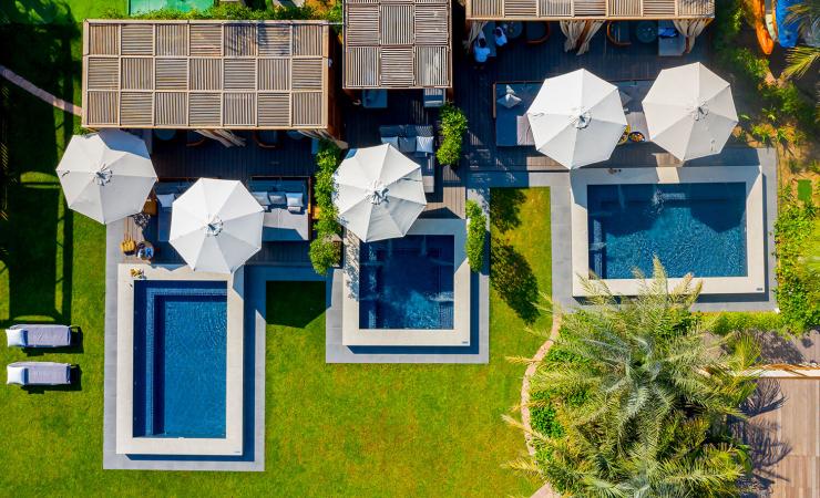 Privátne bazény pohľad zhora v hoteli Rixos Premium Dubai
