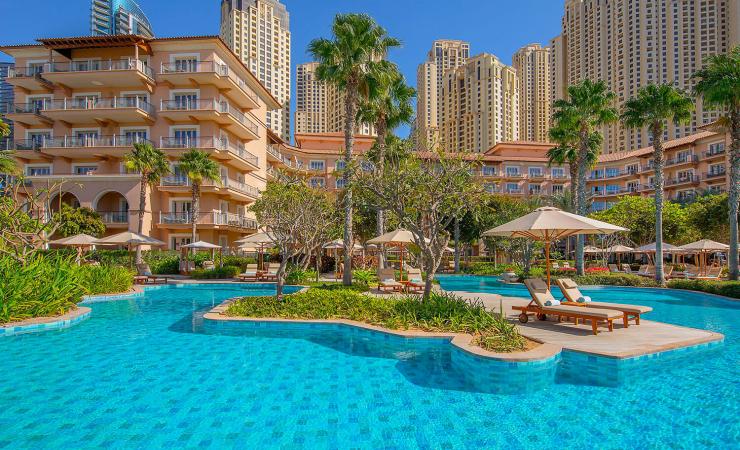 Bazén v The Ritz-Carlton, Dubai, Jumeirah Beach