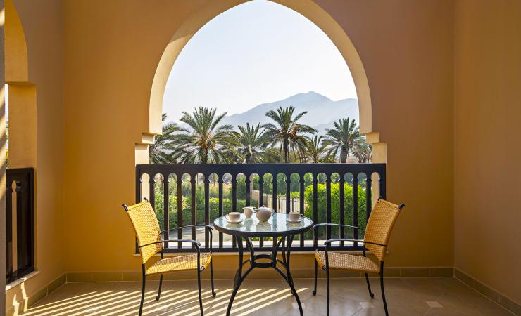 Balkón v izbe v Miramar Al Aqah Beach Resort