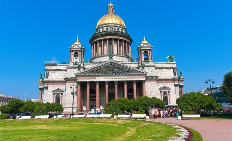 Advent v Petrohrade - zámok v Petrohrade