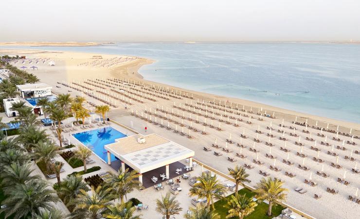 Výhľad na pláž z izby v hoteli RIU Dubai