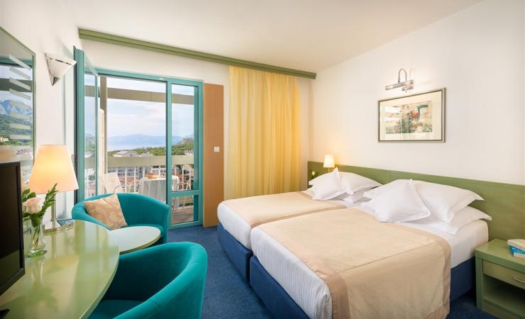 Izba s výhľadom na more v hoteli Dalmacija Sunny hotel by Valamar