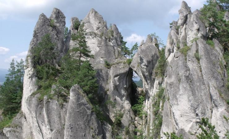 Súľovské skaly a Lietavský hrad, poznávací zájazd