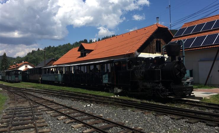 Čierny Balog, Čiernohronská železnička a Lesnícky skanzen, poznávací zájazd