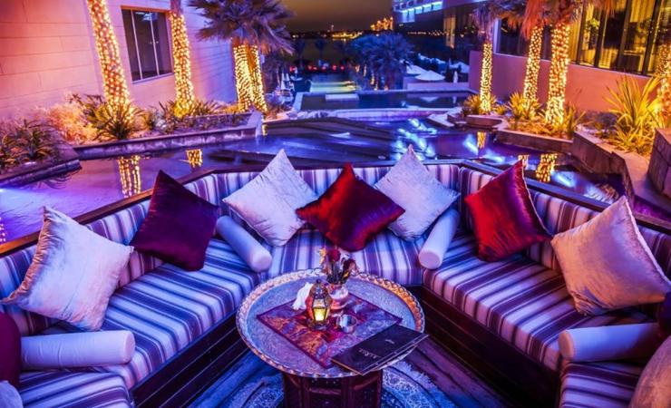 Posedenie v areáli hotela Rixos The Palm Dubai