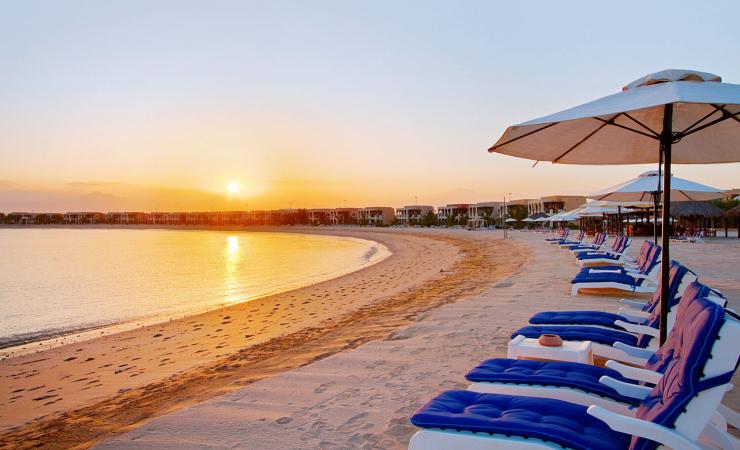 Pláž v Hilton Resort & Spa Ras Al Khaimah