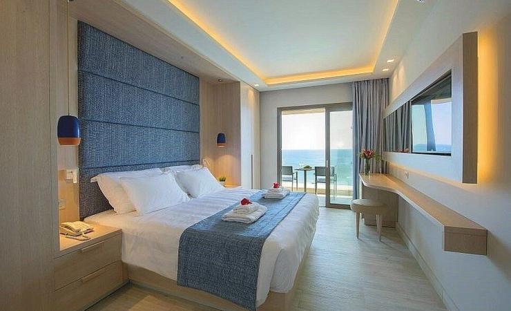 Izba s výhľadom na more v hoteli Amada Colossos resort