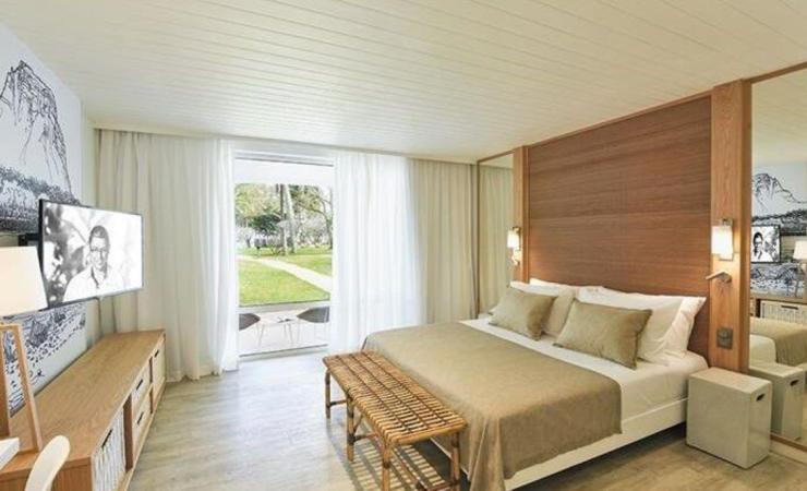 Izba s výhľadom do záhrady hotela Canonnier Beachcomber Golf Resort & Spa