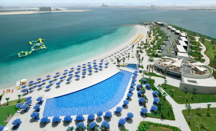 Vodný svet Hotel Mövenpick Resort. Ras Al Khaimah. SAE
