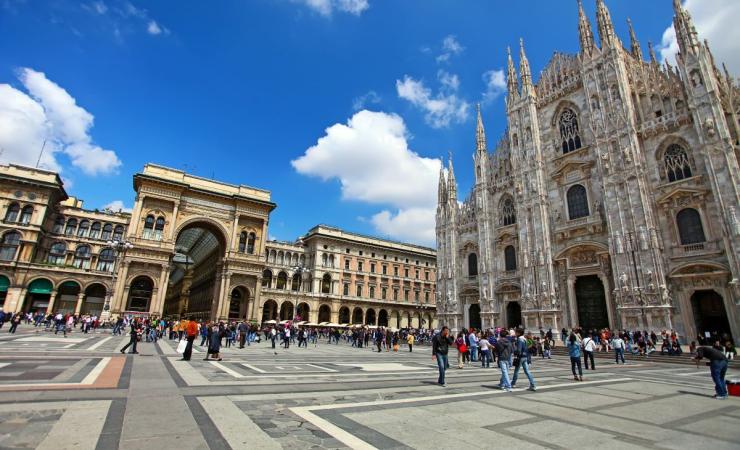 Námestie Piazza Duomo, Miláno, poznávací zájazd, Taliansko