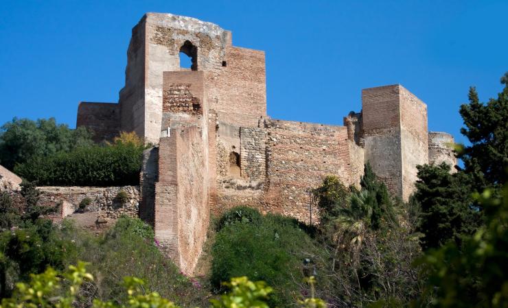 https://cms.satur.sk/data/imgs/tour_image/orig/alcazaba-castle-in-malaga-spain-depositphotos_18450553_original-1923908.jpg
