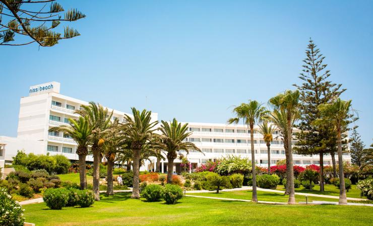 https://cms.satur.sk/data/imgs/tour_image/orig/hotel-and-gardens_nissi-beach-resort_ayia-napa_cyprus-2198847.jpg