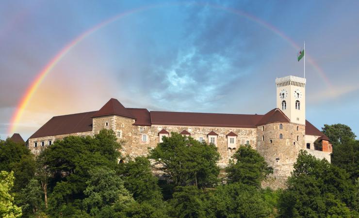 https://cms.satur.sk/data/imgs/tour_image/orig/ljubljana-castle-slovenia-europe-depositphotos_38699789_xl-2015-2176173.jpg